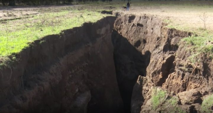 Continentul Africa se rupe în două! Geologii, îngrijoraţi de acest fenomen (FOTO)