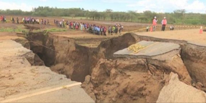 Continentul Africa se rupe în două! Geologii, îngrijoraţi de acest fenomen (FOTO)