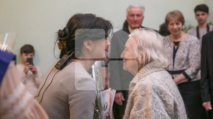 JUMĂTATE DE SECOL DE IUBIRE. Cum au sărbătorit NUNTA DE AUR peste 21 de cupluri din Capitală (FOTOREPORT)