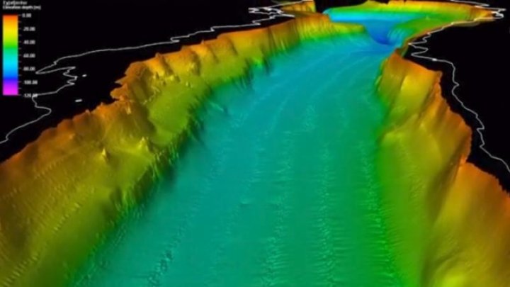 Geologii, bulversaţi de cele șapte cratere misterioase din Islanda. Nu au nicio explicaţie 