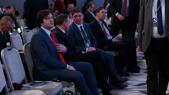 Summit interparlamentar la Chişinău! Circa 150 de oficiali participă la una dintre cele mai importante conferinţe pe probleme de securitate regională