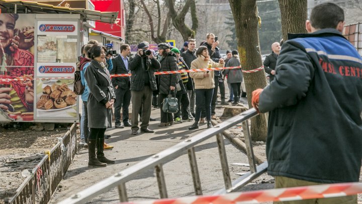 "Facem curat lună". Gheretele abandonate şi fără autorizaţie din sectorul Telecentru, EVACUATE (VIDEO)