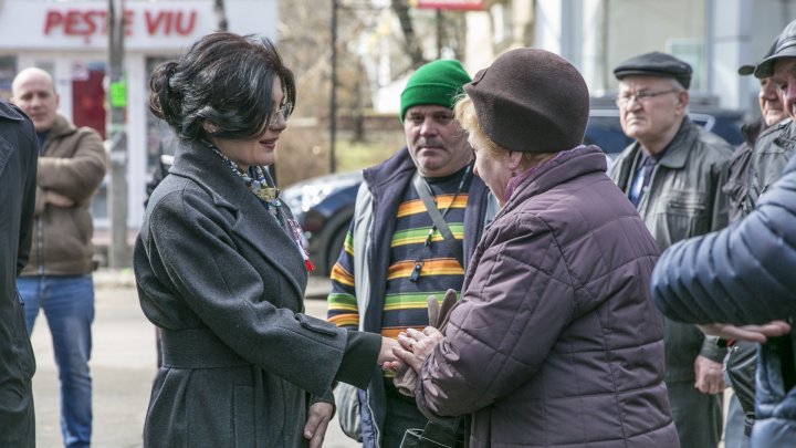 "Facem curat lună". Gheretele abandonate şi fără autorizaţie din sectorul Telecentru, EVACUATE (VIDEO)