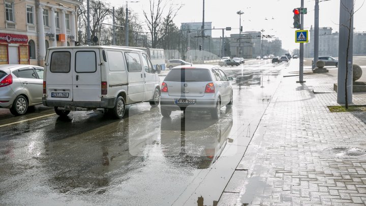 Străzi spălate în Chişinău. Silvia Radu: Acest lucru trebuie să devină un obicei (VIDEO)