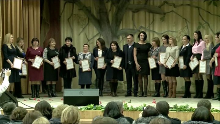 Apreciere la justa valoare! O sută de femei democrate din raionul Ialoveni au primit diplome de merit pentru atitudinea civică