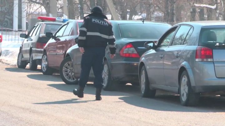 Zeci de locuitori ai satului Sculeni au protestat lângă vama Sculeni. Care este motivul 