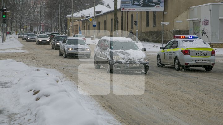 Chişinăul, îmbrăcat în alb! Cum arată iarna în luna martie (FOTOREPORT) 