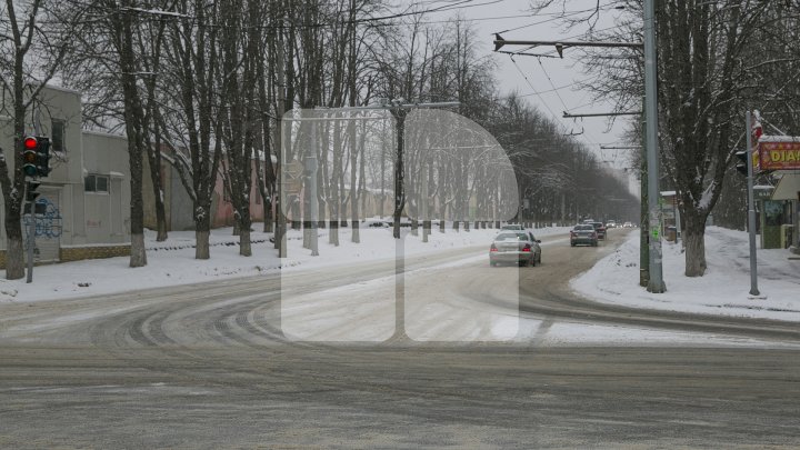 Chişinăul, îmbrăcat în alb! Cum arată iarna în luna martie (FOTOREPORT) 