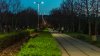 După 25 de ani de întuneric, în parcul La Izvor din Capitală s-a aprins iluminatul public (FOTO)