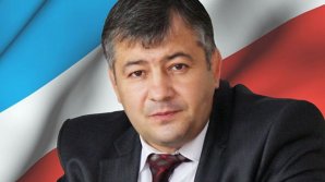 Nicolai Dudoglo a renunţat la funcţia de deputat şi a anunţat că părăseşte Partidul Democrat din Moldova