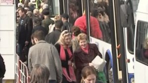 Paştele Blajinilor în Capitală. 48 de autobuze au transportat oamenii la cimitir