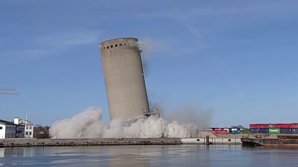 PUBLIKA WORLD: Demolare eșuată în Danemarca. Un centru cultural, distrus, după ce un siloz de peste 53 de metri s-a prăbușit 