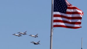 Un avion de luptă F-16 al Forțelor Aeriene Americane s-a prăbușit în apropiere de Las Vegas