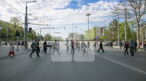 METEO 19 aprilie 2018. Vântul va bate puternic în toată ţara