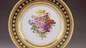 Un bol extrem de rar din timpul dinastiei Qinq, vândut pentru circa 25 de milioane de euro