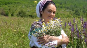 PROMO. Interpreta Ioana Căpraru face dezvăluiri din viaţa sa în emisiunea În Prim Plan