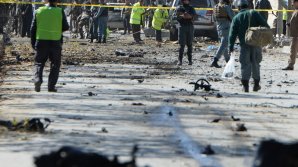 ATENTAT SÂNGEROS la Kabul: Cel puţin 24 de persoane, inclusiv adolescenţi, au fost ucişi