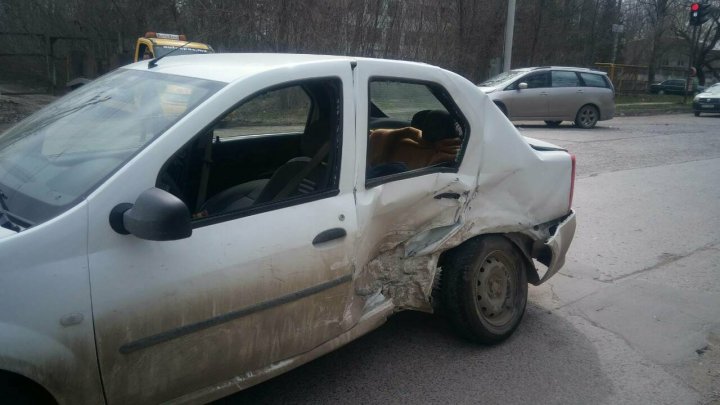 ACCIDENT ÎN BĂLȚI provocat de mașina lui Andrei Năstase. Un taxi a fost distrus (FOTO)