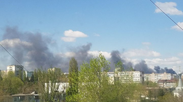 INCENDIU PUTERNIC la Institutul de Zoologie al Academiei de Ştiinţe. 14 autospeciale, la faţa locului (VIDEO/FOTO)