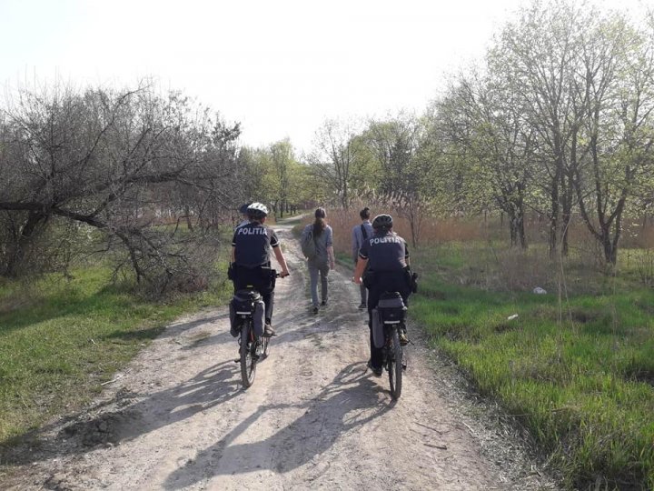 Tineri şi neliniştiţi. Doi băieţi au ajuns la poliţie după o plimbare prin parcul La izvor