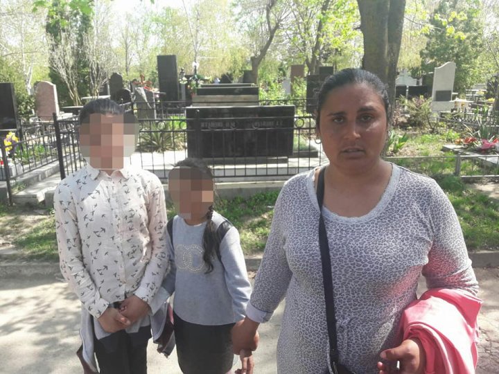 Părinţi iresponsabili! Cinci copii s-au pierdut în mulţimea din cimitirul Sfântul Lazăr (FOTO)