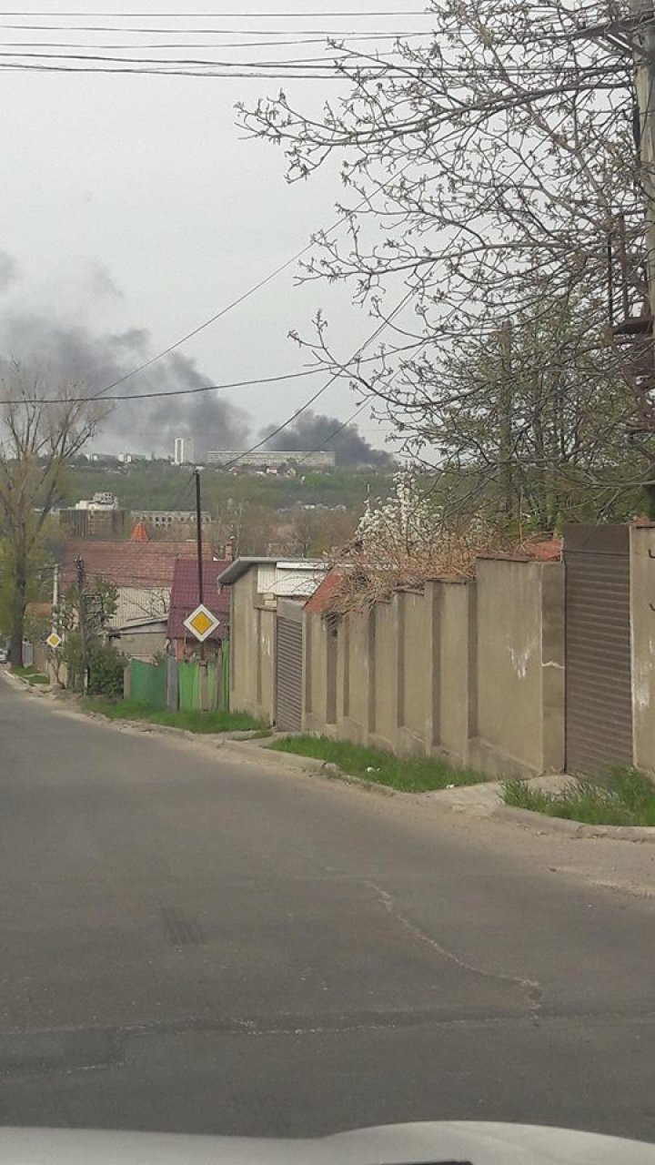 Incendiu puternic la Cimitirul Sfântul Lazăr din Capitală (FOTO)