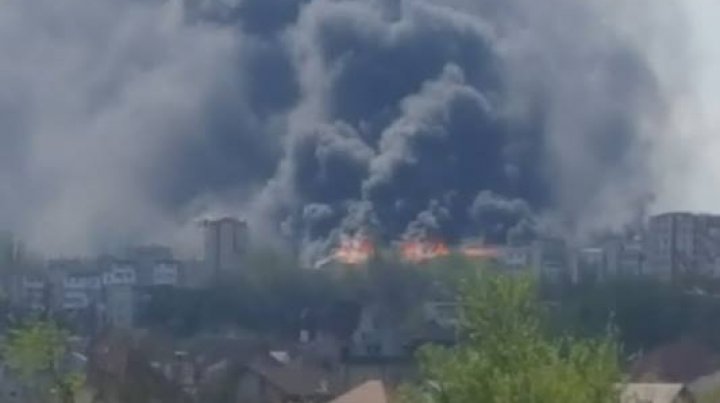 Imagini de la INCENDIUL DE PROPORŢII de la Telecentru, surprinse de martori oculari FOTO/VIDEO