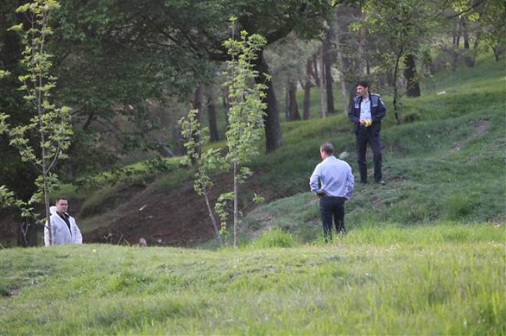 Crimă îngrozitoare în România: O adolescentă, înjunghiată de 30 ori şi aruncată la marginea unei păduri (FOTO)