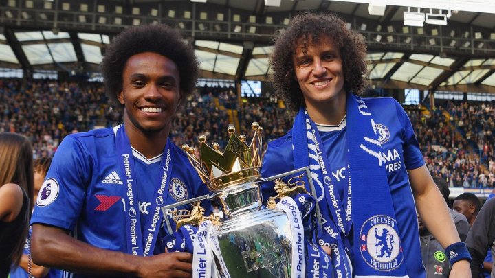 FOTBALIŞTII - BUSINESSMANI. David Luiz şi Willian şi-au deschis propriul restaurant