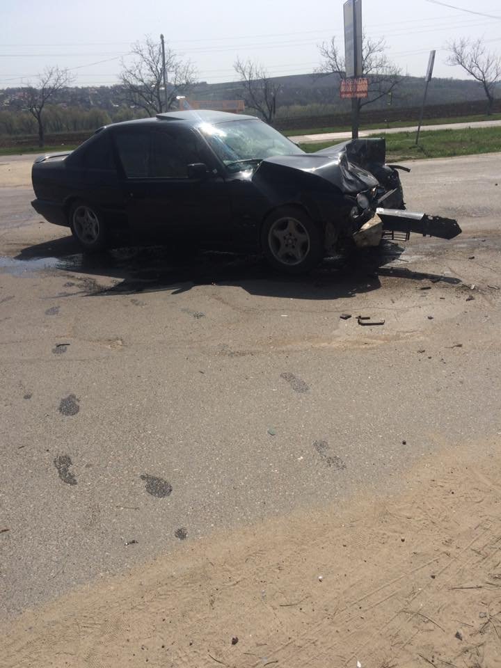 Accident rutier la Ciorescu. Patru persoane au ajuns la spital