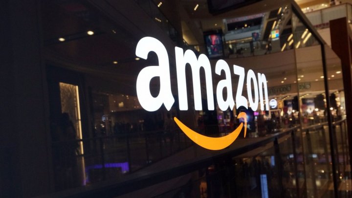 Era sclaviei digitale a început! Angajații Amazon din depozite, forțați să urineze în sticle