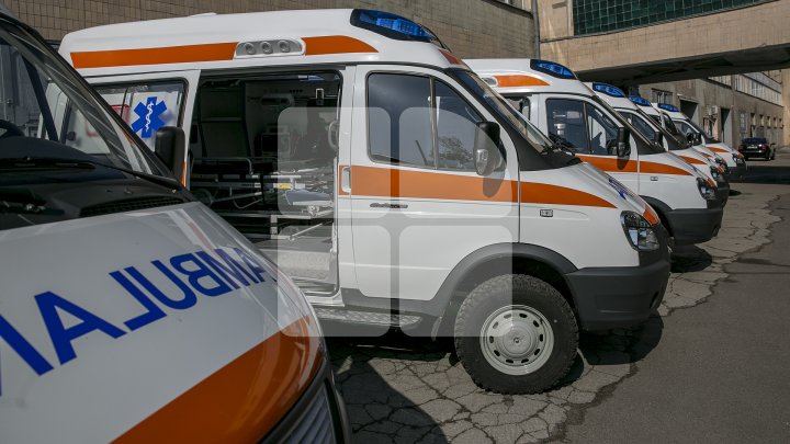 Ambulanţe noi pentru Asistenţa Medicală Urgentă. Mașinile sunt repartizate prin sate (FOTOREPORT)