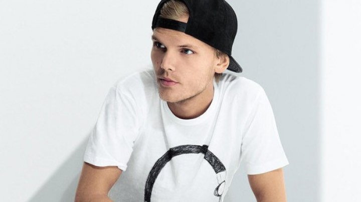 Avicii, surprins în timp ce se relaxa cu prietenii cu doar o zi înaintea morţii. Ce mesaj a transmis celebrul DJ fanilor 