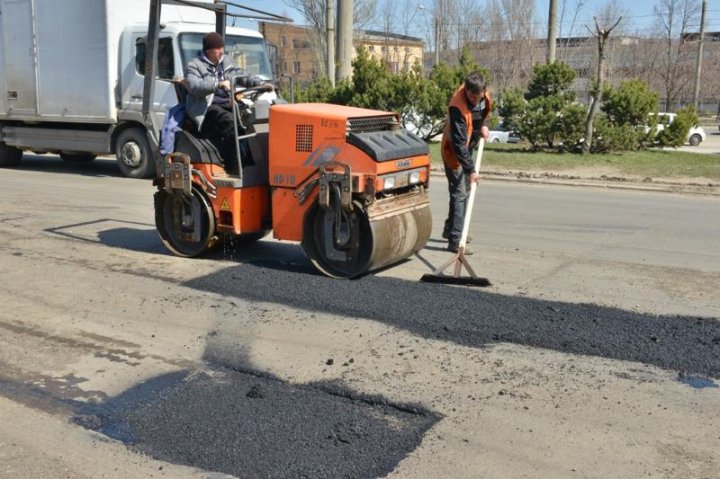 Silvia Radu despre lucrările de reparaţie a străzilor: Am dorit să văd situaţia din teren şi să mă asigur personal că lucrările au demarat într-un mod corespunzător