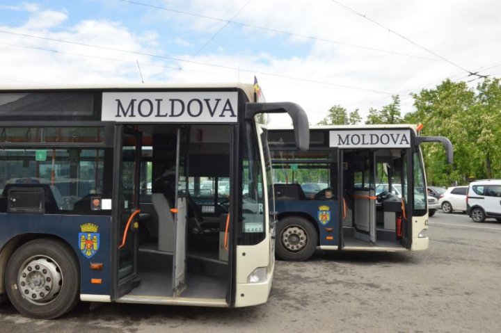 Autobuzele Mercedes oferite de primăria București au ajuns la Chișinău. Primele imagini (FOTO)