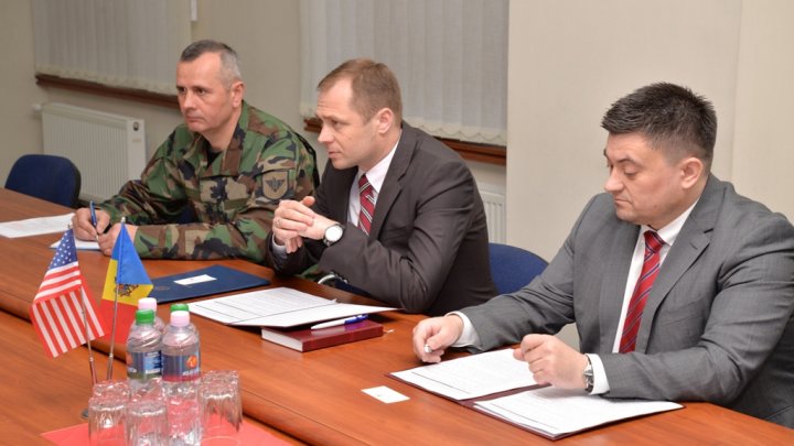 Cooperarea bilaterală în domeniul apărării, contextul actual de securitate, reforma militară, DISCUTATE la Ministerul Apărării