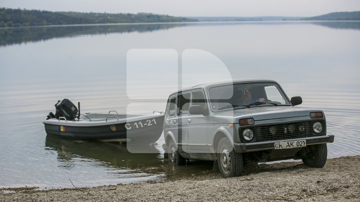 Lacul de lângă Holercani a fost populat cu peste patru tone de puiet. Ce peşte se va putea găsi în bazinul acvatic