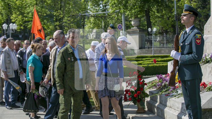 Victimele catastrofei nucleare de la Cernobîl, comemorate astăzi la Chişinău (FOTOREPORT)