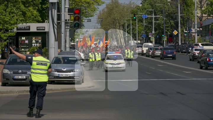 Victimele catastrofei nucleare de la Cernobîl, comemorate astăzi la Chişinău (FOTOREPORT)