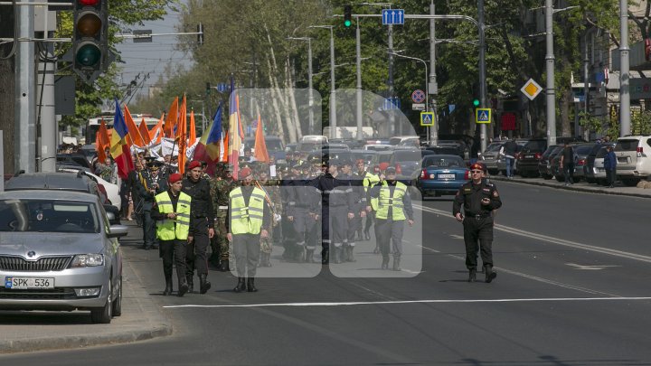 Victimele catastrofei nucleare de la Cernobîl, comemorate astăzi la Chişinău (FOTOREPORT)