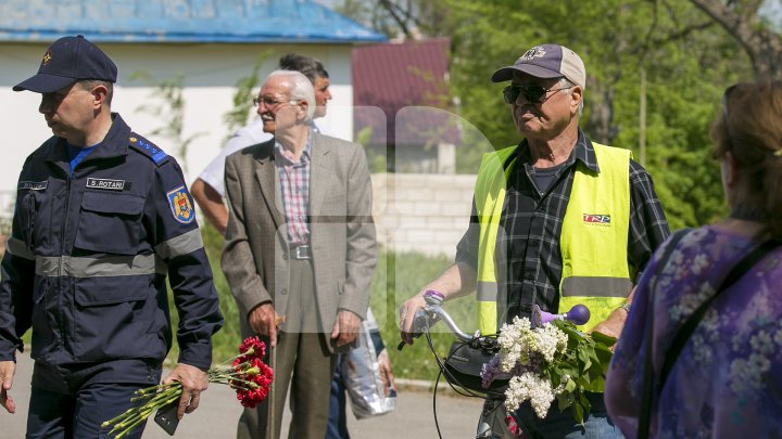 Victimele catastrofei nucleare de la Cernobîl, comemorate astăzi la Chişinău (FOTOREPORT)