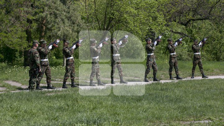 Victimele catastrofei nucleare de la Cernobîl, comemorate astăzi la Chişinău (FOTOREPORT)