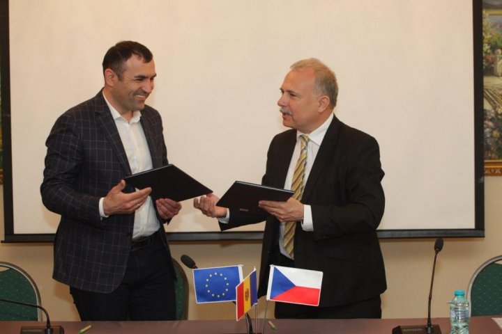 Antreprenorii din Cehia şi Republica Moldova îşi unesc eforturile pentru a dezvolta sectorul energiei verzi în ţara noastră