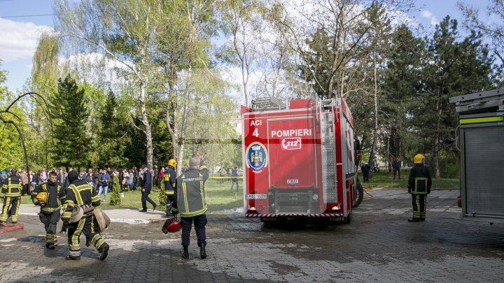 IMAGINILE DEZASTRULUI de la Institutele de Cercetare ale Academiei de Ştiinţe. Cum arată clădirea care a fost mistuită de flăcări