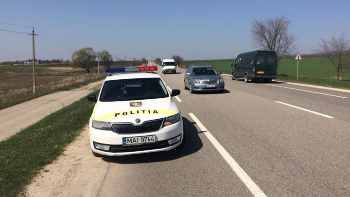 Aglomeraţie pe drumurile naționale. Circulaţia rutieră la intrarea în Chișinău, monitorizată cu ajutorul dronei (VIDEO)