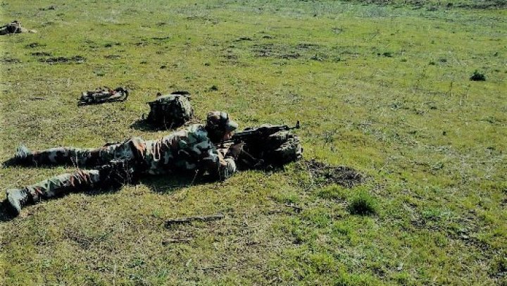 Lupte și probe de foc la Bulboaca! Militarii moldoveni, instruiţi de forţe speciale ale Armatei SUA (FOTO)