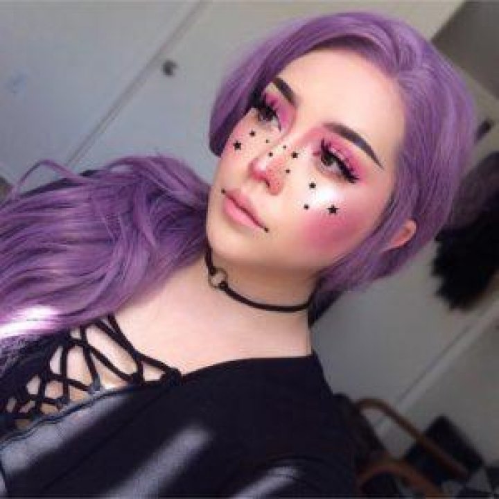 Moda scapă de sub control. Un nou trend pe Instagram face ravagii (GALERIE FOTO)