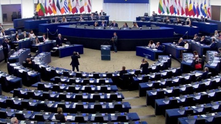 Eurodeputaţii s-au declarat preocupaţi în legătură cu scăderea ratei vaccinării în Europa