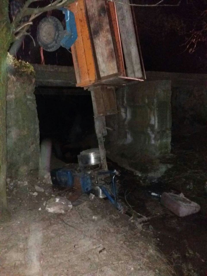 TRAGEDIE la Orhei. Un bărbat a căzut cu motocultorul în gol 2 metri (FOTO)