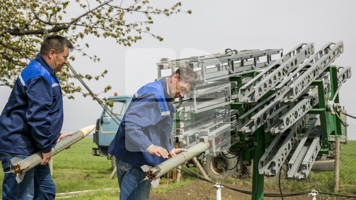 Terenuri protejate de grindină. Punctele de lansare vor primi câte 58 de proiectile (FOTOREPORT)